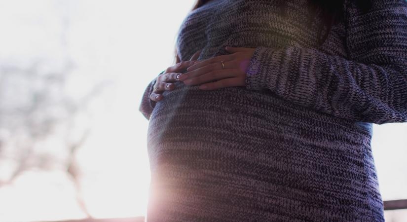  Mother’s poor health is making pregnancy riskier, not age: Study