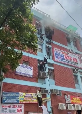  Delhi HC takes suo motu cognisance of Mukherjee Nagar fire incident