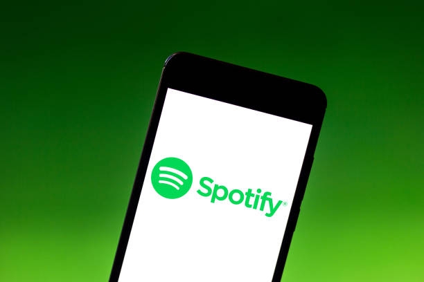  Spotify lays off 200 employees in podcast division