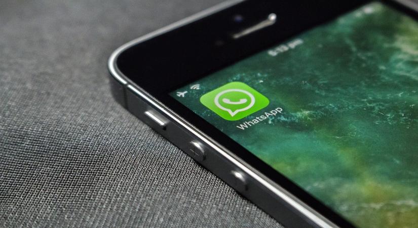  WhatsApp back after global outage caused due to ‘connectivity issues’