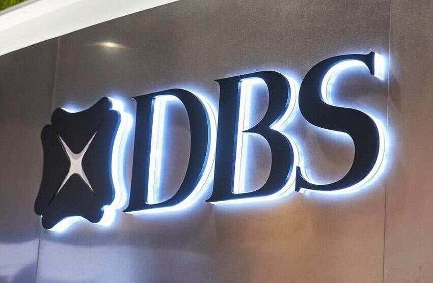  DBS slashes CEO’s bonus by 30% after disruptions to its digital services